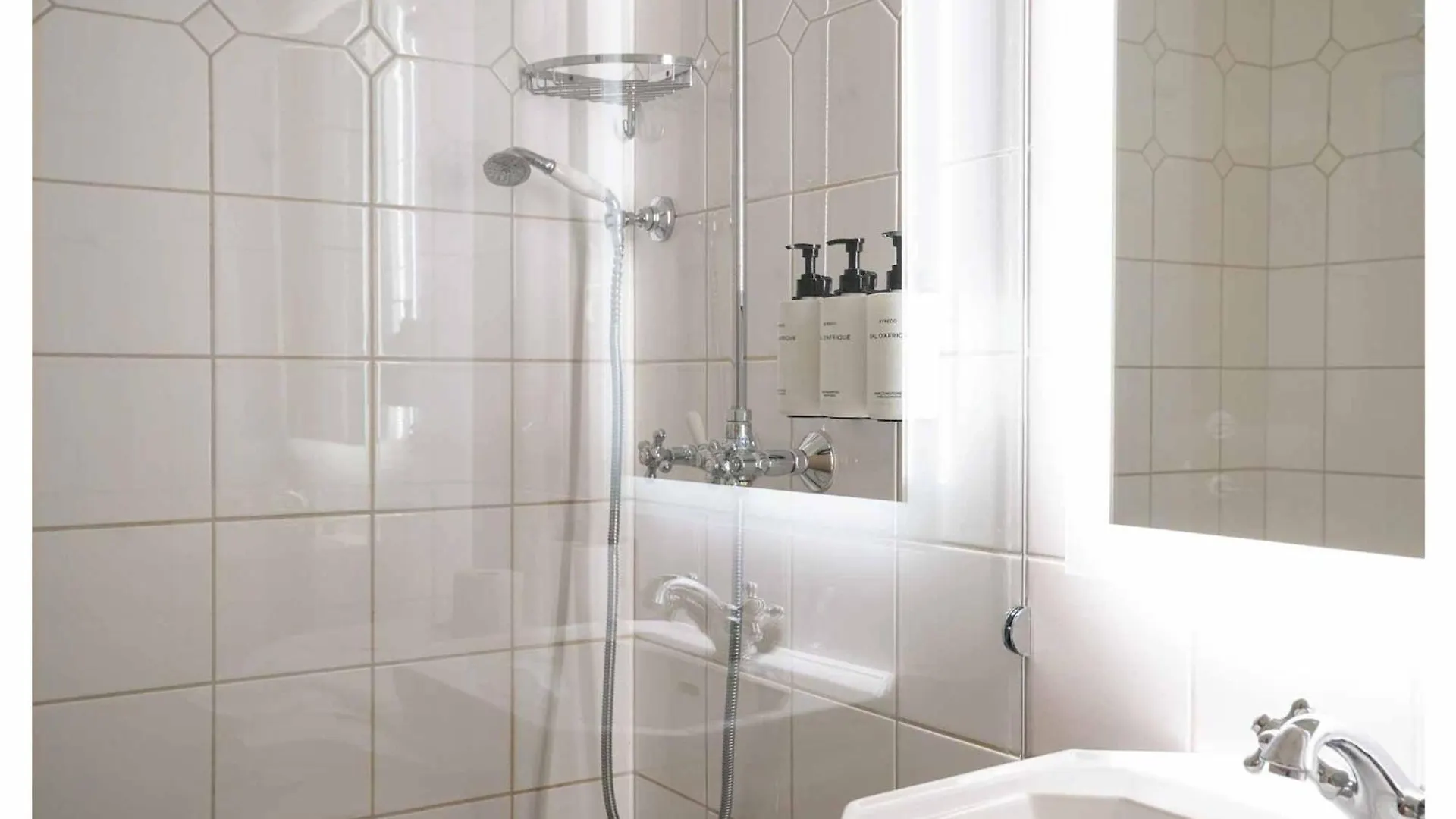 Hotel J, Stockholm, A Member Of Design Hotels Nacka 4*,